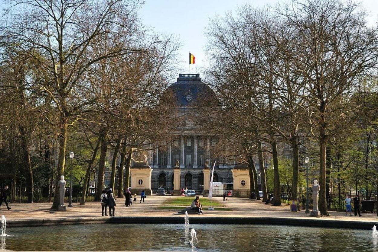 Cinquantenaire Appartement Bruxelas Exterior foto